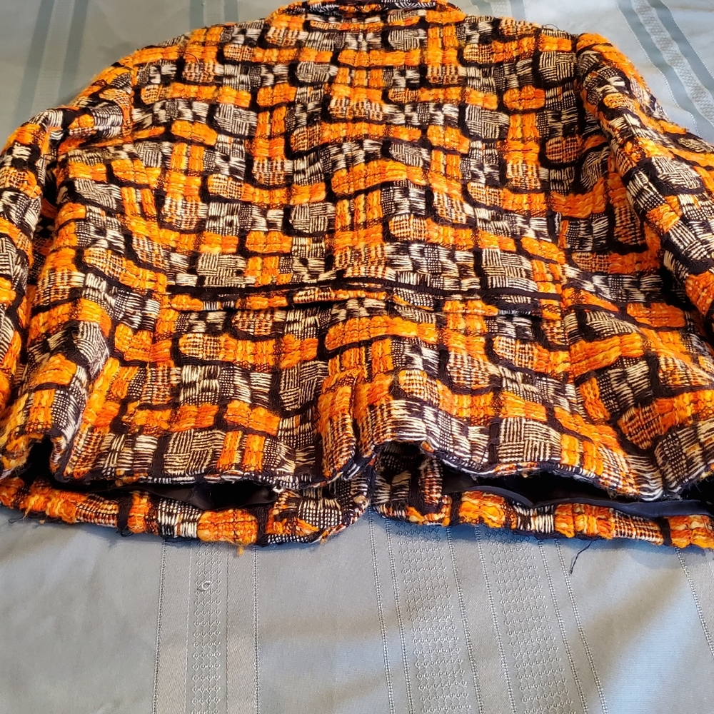 Blazer - Picture 2 of 2